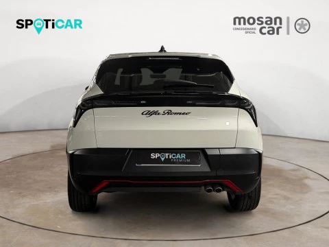 Alfa Romeo Junior Ibrida Speciale 100kW (136CV)