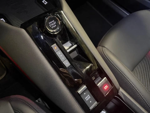 Alfa Romeo Junior Ibrida Speciale 100kW (136CV)