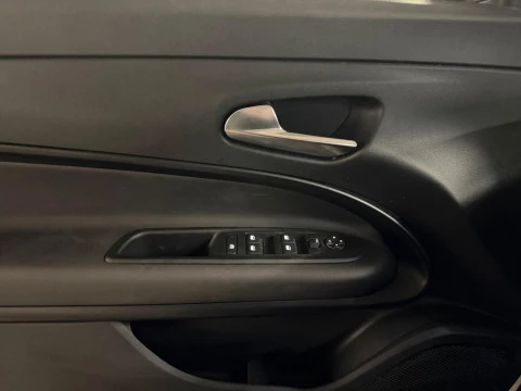 Alfa Romeo Junior Ibrida Speciale 100kW (136CV)