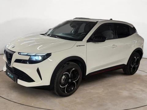 Alfa Romeo Junior Ibrida Speciale 100kW (136CV)