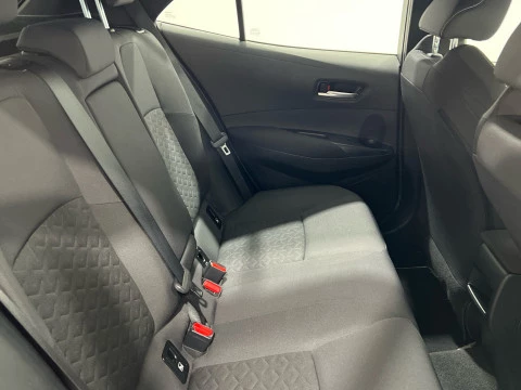 Toyota Corolla 1.8 125H ACTIVE TECH E-CVT