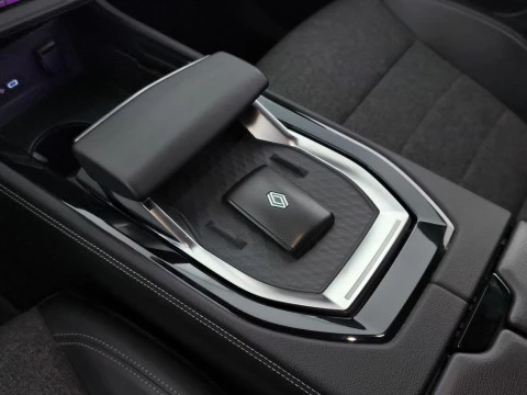 Renault Espace Techno E-Tech full hybrid 146kW