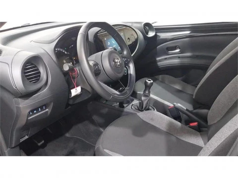 Toyota Aygo X Cross Play MT