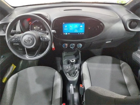 Toyota Aygo X Cross Play MT