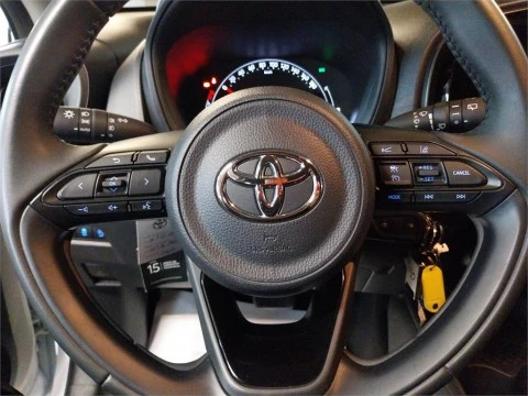 Toyota Aygo X Cross Play MT