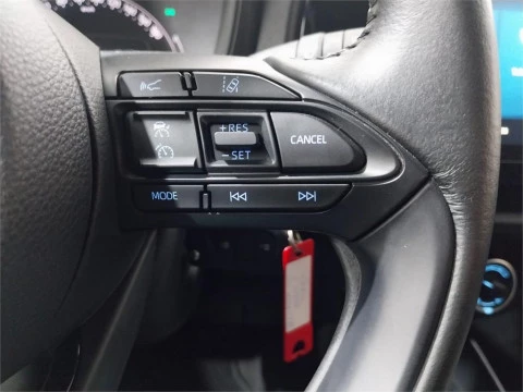 Toyota Aygo X Cross Play MT