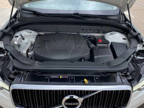 Volvo XC60 2.0 D4 MOMENTUM AUTO 5P