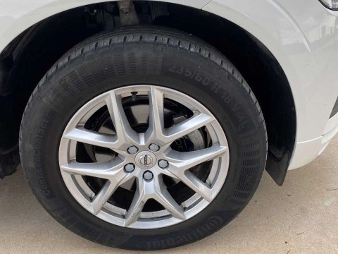 Volvo XC60 2.0 D4 MOMENTUM AUTO 5P