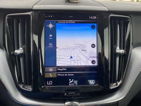 Volvo XC60 2.0 D4 MOMENTUM AUTO 5P