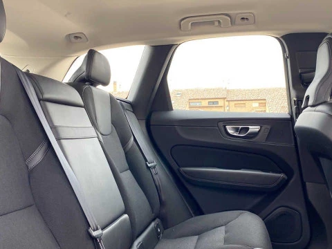 Volvo XC60 2.0 D4 MOMENTUM AUTO 5P