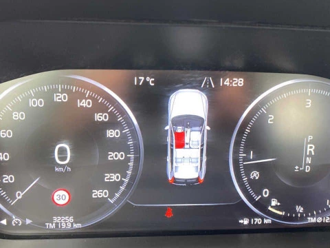 Volvo XC60 2.0 D4 MOMENTUM AUTO 5P