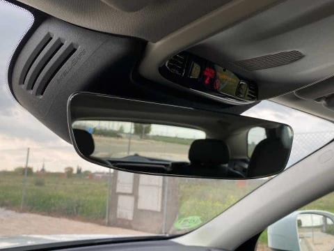 Volvo XC60 2.0 D4 MOMENTUM AUTO 5P