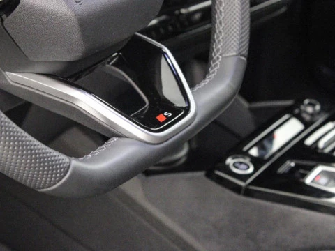 Audi Q6 e-tron BEV 100KWH BLACK LINE PERFORMANCE AUTO 326 5P