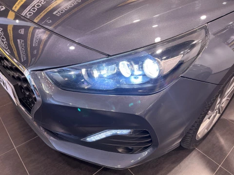 Hyundai i30 1.6 CRDI 100kW (136CV) Tecno Fastback
