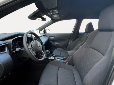 Toyota Corolla Cross Style Hybrid 200