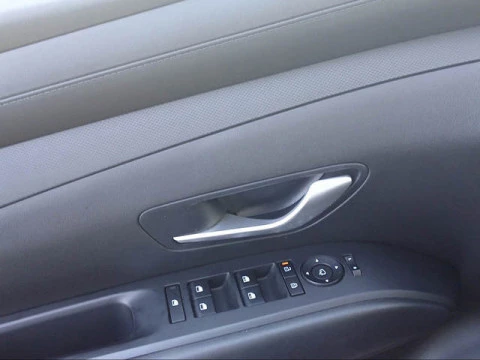 Hyundai Tucson 1.6T HEV Klass AT 158 kW (215 CV)