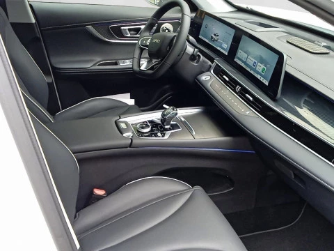 EBRO S700 1.6 TGDI Luxury 7 DCT