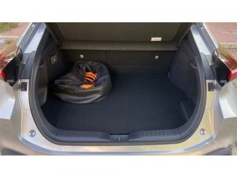 Toyota C-HR - Advance Plug-in Hybrid 220