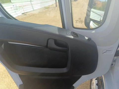 Citroën Jumper BlueHDi 88KW (120CV) Furgón 33L2H2