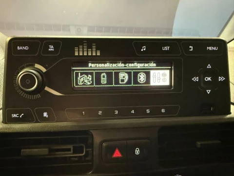 Peugeot Partner Pro Standard 600kg BlueHDi 73kW