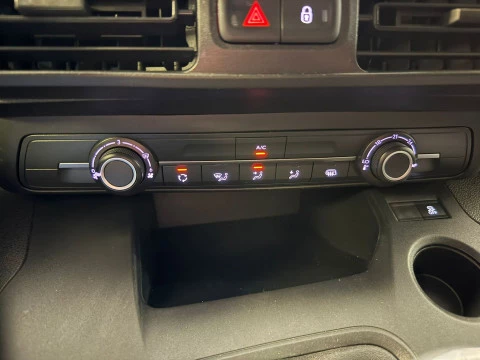 Peugeot Partner Pro Standard 600kg BlueHDi 73kW