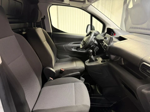 Peugeot Partner Pro Standard 600kg BlueHDi 73kW