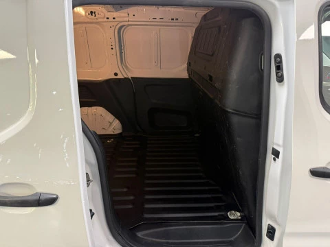 Peugeot Partner Pro Standard 600kg BlueHDi 73kW