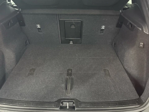 Volvo XC40 XC40 Core, B3 Mild Hybrid, Gasolina