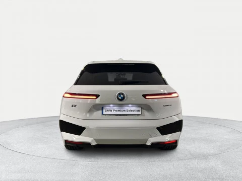 BMW iX xDrive40