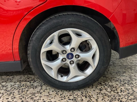 Ford Grand C-Max   1.0 Ecoboost Auto-S&S Trend 125