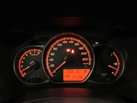 Toyota Yaris 1.3 Active MultiDrive 73 kW (99 CV)