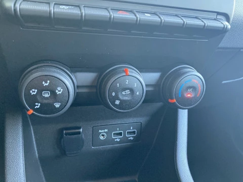 Renault Clio Business SCe 49 kW (67CV)