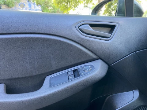 Renault Clio Business SCe 49 kW (67CV)