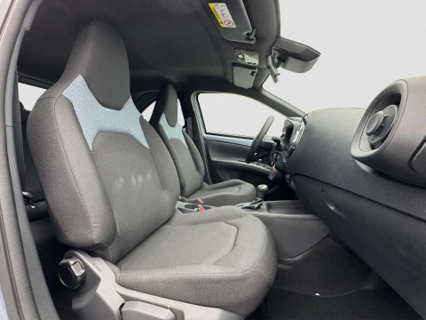Toyota Aygo X Cross Hybrid MC26 1.5 116CV Play