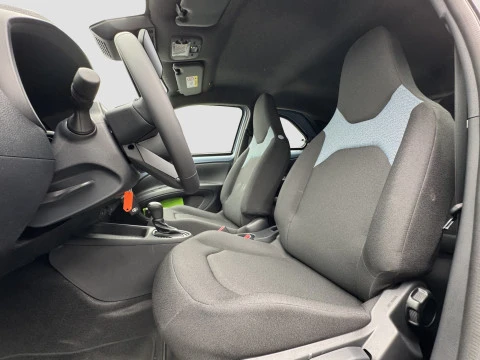 Toyota Aygo X Cross Hybrid MC26 1.5 116CV Play