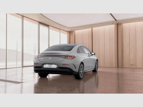 Mercedes-Benz CLA  180 con tecnologia hibrida