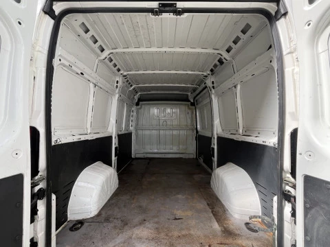 Citroën Jumper BlueHDi 96KW (130CV) Furgón 35L2H2