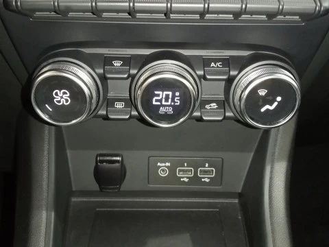 Renault Captur  TCe Intens 74kW