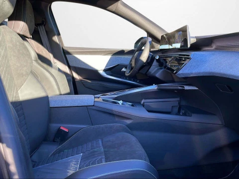 Peugeot 5008 Hybrid 1.2 107KW GT eDCS6