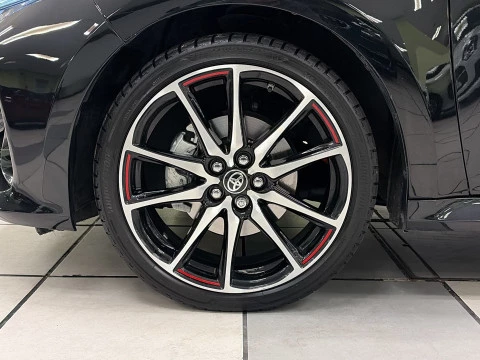 Toyota Yaris 1.5 120H GR-Sport 85 kW (116 CV)