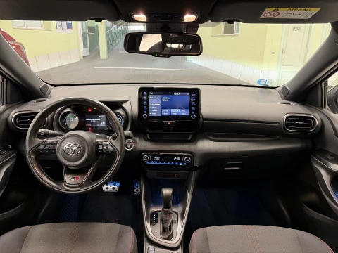 Toyota Yaris 1.5 120H GR-Sport 85 kW (116 CV)