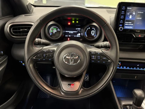 Toyota Yaris 1.5 120H GR-Sport 85 kW (116 CV)