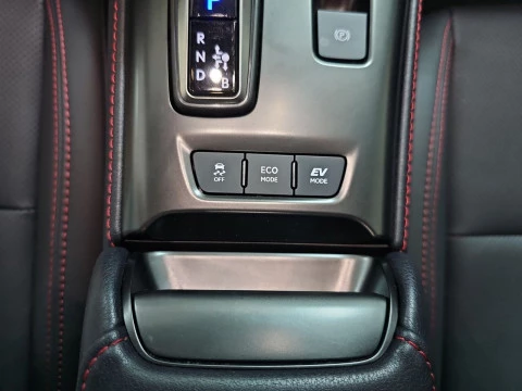 Lexus LBX 1.5 136cv HEV Elegant+ Black