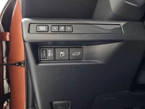 Lexus LBX 1.5 136cv HEV Elegant+ Black