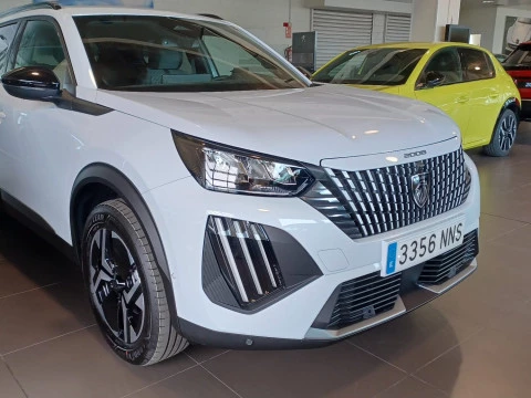 Peugeot 2008 Allure Turbo 100 S&S 6 Vel MAN