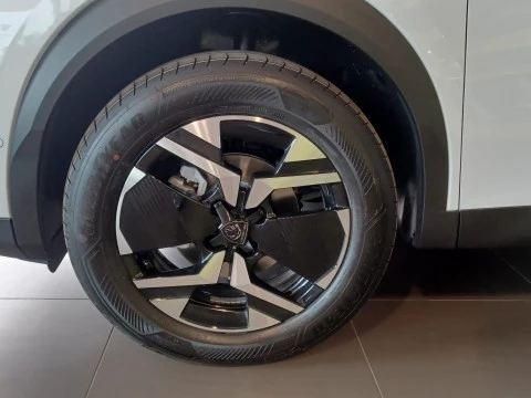 Peugeot 2008 Allure Turbo 100 S&S 6 Vel MAN