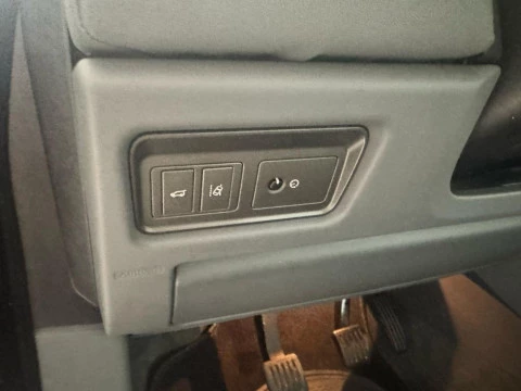 Land Rover Range Rover Evoque 2.0L ED4 110KW 2WD SE DYNAMIC 3P