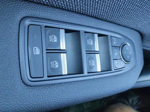 Renault Captur techno E-Tech full hybr.105 kW(145CV)