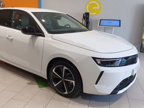 Opel Astra 1.2T XHL 81kW (110CV) Tech Edition