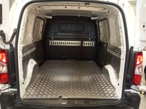 Peugeot Partner Premium Standard 600kg BlueHDi 73kW 4 Puertas